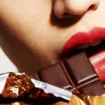 Consumir chocolate en las mañanas ayuda a reducir el azúcar en la sangre y peso: estudio.